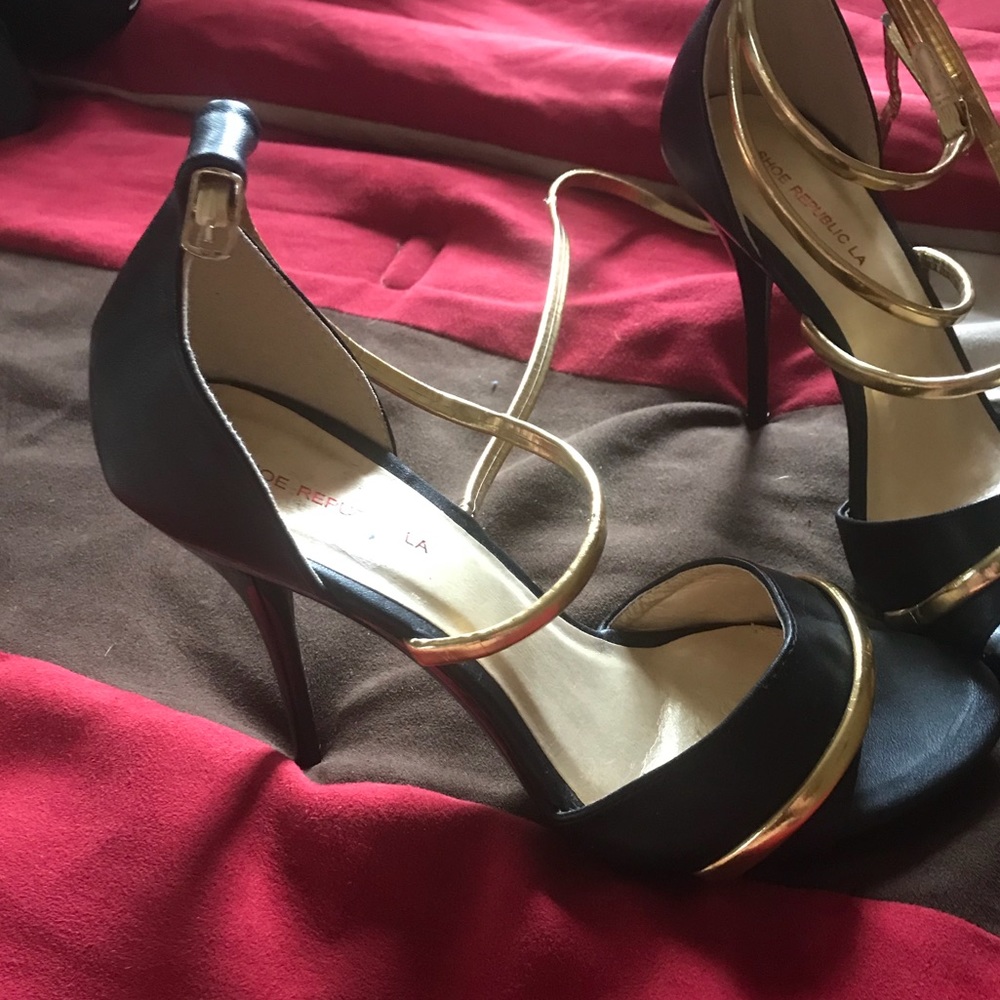 Gold and black heels size 10